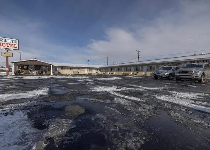 Hotel Fossil Butte #03 - 2 Queens & Twin By Kabino Kemmerer